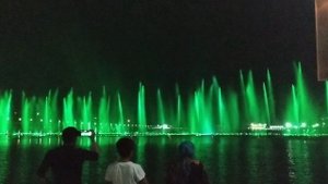 2023.06.17 21:30 Танцующий фонтан