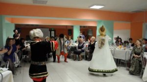 Улетный танец «Три брата» от трех креативных преподавательниц истории!