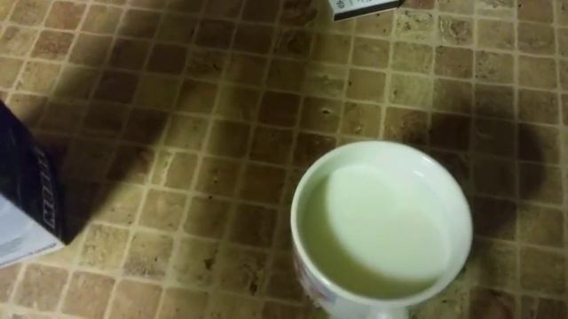 Что будет если смешать воду и молоко