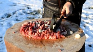 Рубка мяса топориками гиймякеш