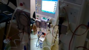 Гемодиализ собаке на аппарате Fresenius 4008. Hemodialysis for dogs and cats