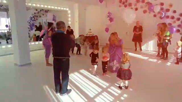 Открытие балетной школы в Иркутске "Lil ballerine" смотреть онлайн