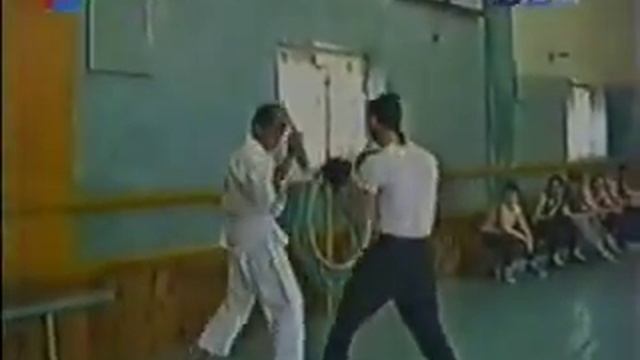 Бесконтактное каратэ против бокса