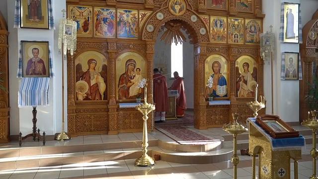 Утреня и Божественная Литургия. 8.11, 2021 смотреть онлайн