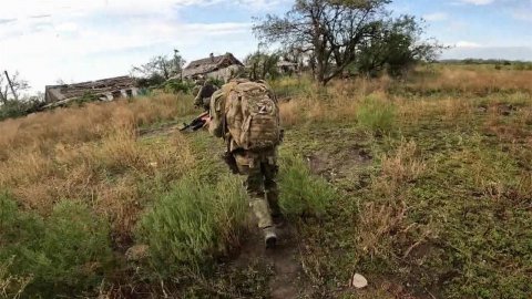 Разведка и мотострелки четвертой бригады милиции ЛНР отодвигают позиции ВСУ все дальше
