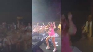 Танцуй как в последний раз! Кислотный диджей, хэй!