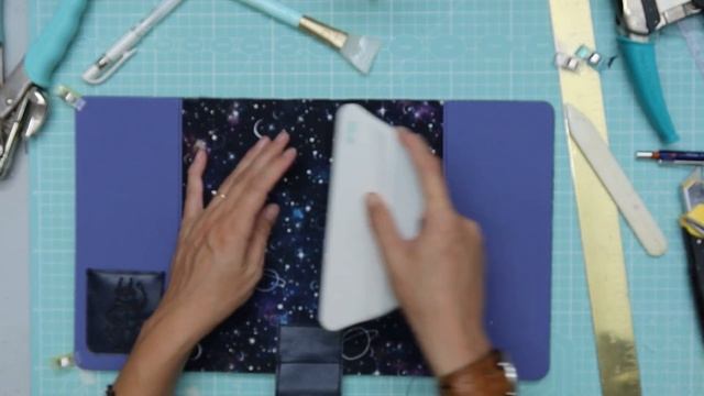 Как сделать обложку для планера с подсветкой своими руками, ч.3. Сборка и украшение. #Скрапбукинг. смотреть онлайн