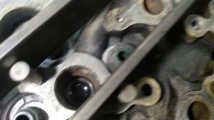 Головка блока DAF-105 трещины, негерметичные стаканы, кривая привалка