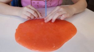 Надуваем пузыри из слайма, большой слайм) ))We inflate the bubbles from the slime, large slime)))