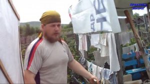 ПОДВЯЗЫВАЕМ ГОРОХ. ПОДПОРКА ДЛЯ ГОРОХА. БЕЗ ЗАТРАТ.