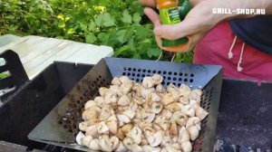 Куриная грудка с зелёной фасолью и шампиньонами на сковороде-гриль Forester BQ-N14