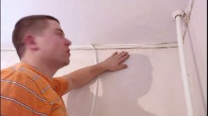 Удаление строительного мусора с натяжного потолка