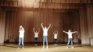 "На огромном небе, звёзд не видимо..."