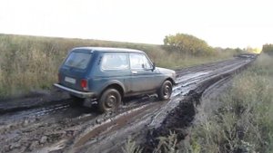 стоковая нива на резине вли 5 . легкое бездорожье