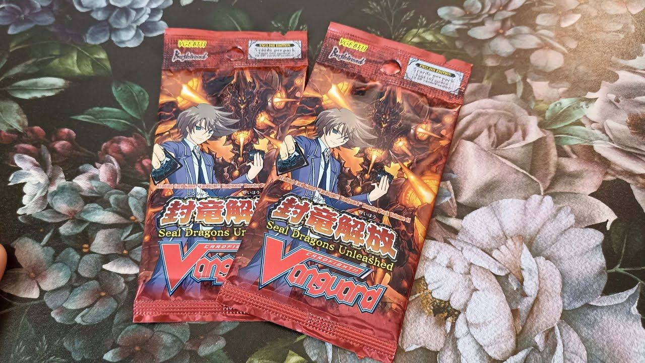 ККИ. Вскрытие бустеров коллекционной карточной игры Авангард/Cardfight!!