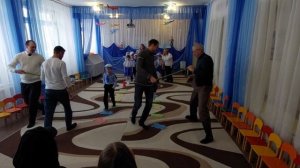 23 февраля , утренник в саду , сценка с папами