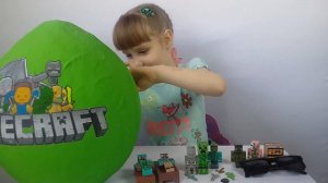 Майнкрафт яйцо с сюрпризами внутри. Minecraft eggs with surprises inside.