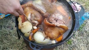 Свиная рулька в казане "Вепрево колено".