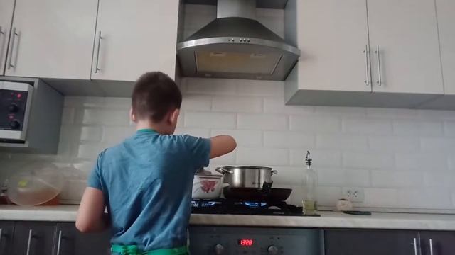 Готовлю пасту Болоньезе ?