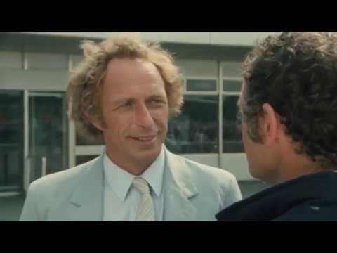 Произношение по фильмам. Невезучие. В аэропорту. Культовая сцена. À l'aéroport. смотреть онлайн