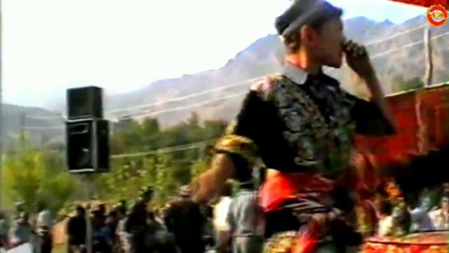 Ғиёс Бойтоев ижросида қўшиқ 1997й тўй маросими