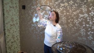 Тестирование моющих средств, используемых для приготовления раствора для шоу мыльных пузырей