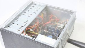 Применение воздуходувки BORT BSS-600R. Чистим компьютер от пыли