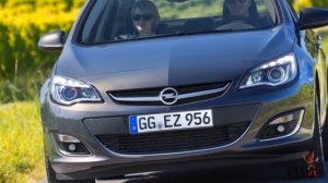 Opel Astra седан 2012