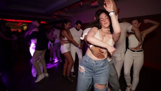 Usman Asghar Bachata Social Dance XI 2023.08.12. at The Vault with BOS смотреть онлайн