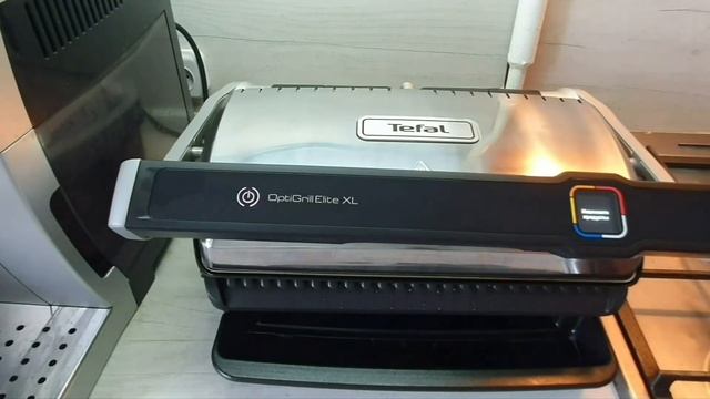 Ribeye steak on TEFAL OptiGrill Elite XL GC760D30 (процесс готовки стейка рибай на электрогриле) смотреть онлайн