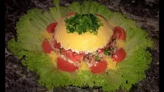 Салат Минутка с копченой курицей. Праздничный слоеный салат.