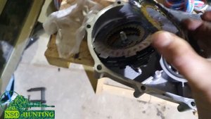 Разбираю редуктор и двигатель GS212E