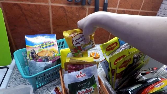 ПОРЯДОК НА КУХНЕ /Уборка на кухне /Расхламление кухни / Организация кухонных ящиков /Уборочное виде смотреть онлайн