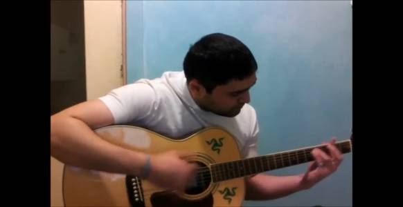 песня под гитару 2021 Поет от души аж мурашки смотреть онлайн