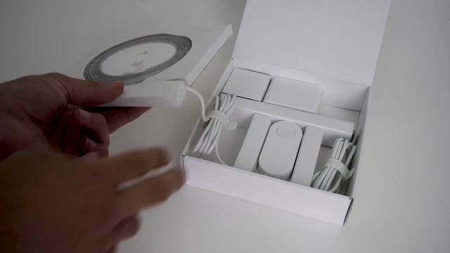 The $28 Smart LED Strip You NEED! [Xiaomi Yeelight Strip Review!] смотреть онлайн