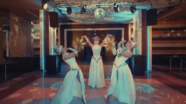 Шоу - балет "Лунные пантеры". Номер "Снежные королевы" смотреть онлайн