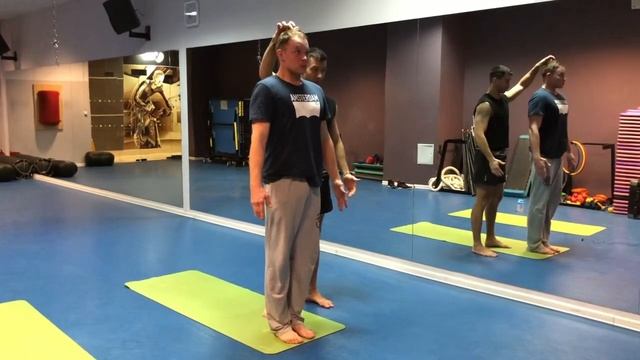 Как научиться держать спину прямо?! Урок 2. Поза Горы. Тадасана.