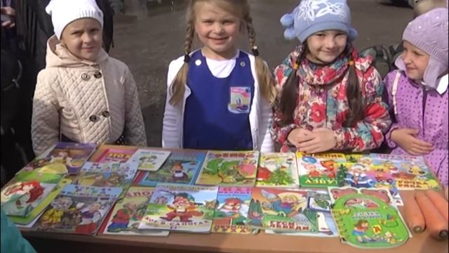 09 09 2015 Осенняя ярмарка в школах смотреть онлайн