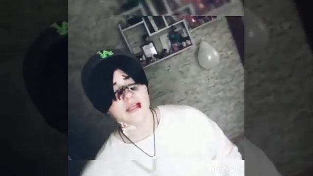 Levi Ackerman cosplay(Леви Аккерман косплей)