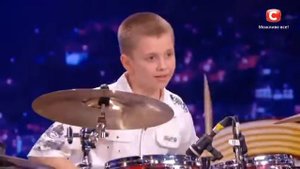 Барабанщик Даниил Варфоломеев  - соло на барабанах Україна має талант 8 Діти 05 03 2016