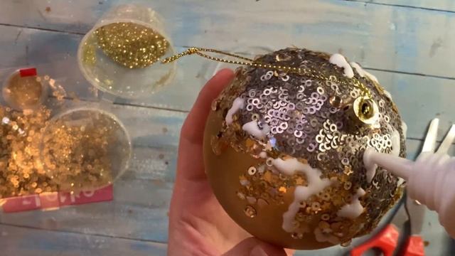 ПРОСТЫЕ ЕЛОЧНЫЕ ИГРУШКИ СВОИМИ РУКАМИ смотреть онлайн