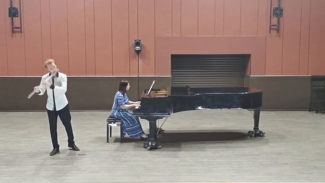 И. С. Бах соната для флейты № 5, 1 и 2 части смотреть онлайн