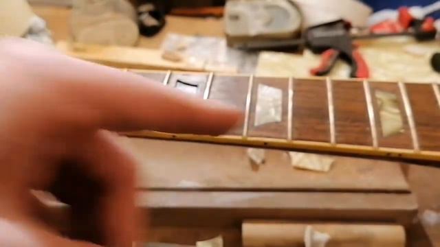 Orville By Gibson Les Paul part 1: Neck heat press & Inlays смотреть онлайн