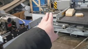 Линия автоматического сращивания по длине БАКАУТ ЛСБ 002