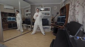 Тайцзицюань. Цигун дома. Упр 16 Вращение предплечий и выбросы влево и вправо