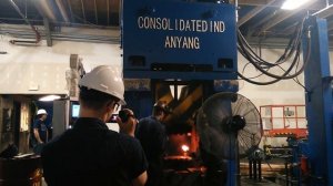 Молот штамповочный гидравлический с ЧПУ