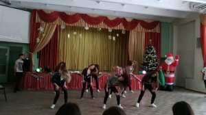 Флешмоб на новый год/ Танец на НГ/ Флешмоб выпускников