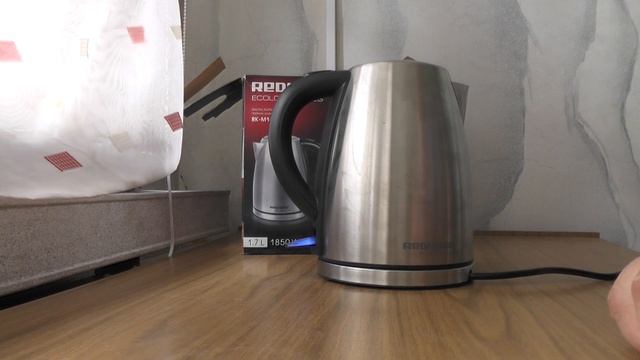 Чайник Redmond смотреть онлайн