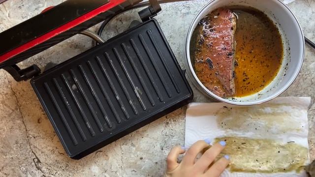 MEDIUM RARE STEAK RECIPE РЕЦЕПТ СТЕЙКА СРЕДНЕЙ ПРОЖАРКИ смотреть онлайн