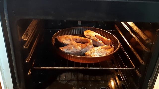 ФОРЕЛЬ + КАРТОФЕЛЬ = СЫТ смотреть онлайн